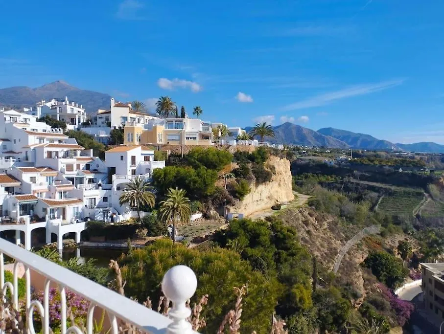 Apartment Amazing 3 Bedroom Townhouse Close To Burriana, Nerja