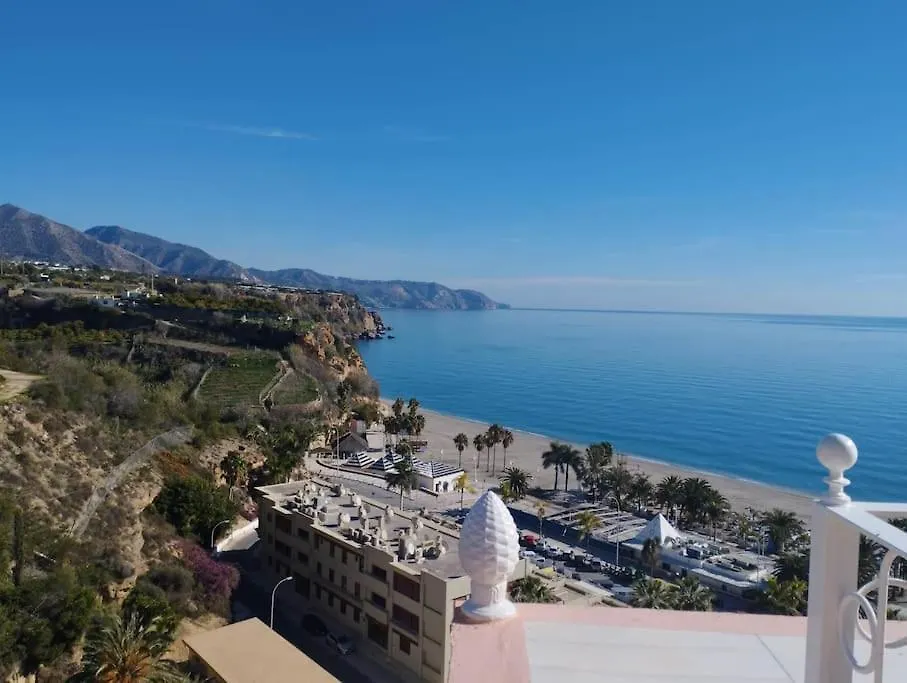Amazing 3 Bedroom Townhouse Close To Burriana, Nerja