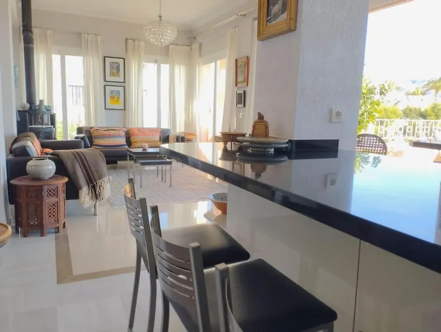 Amazing 3 Bedroom Townhouse Close To Burriana, Nerja Apartment