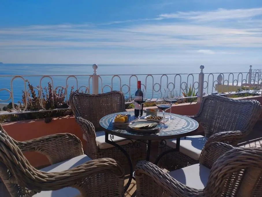 Amazing 3 Bedroom Townhouse Close To Burriana, Nerja